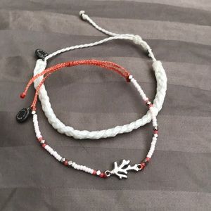 Adjustable threaded bracelets